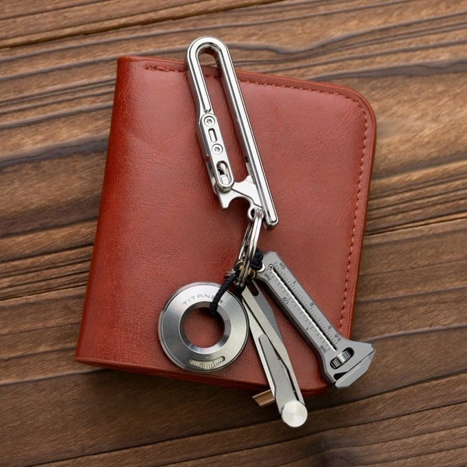 Titanium Belt Keychain: End the Nightmare of Lost Key